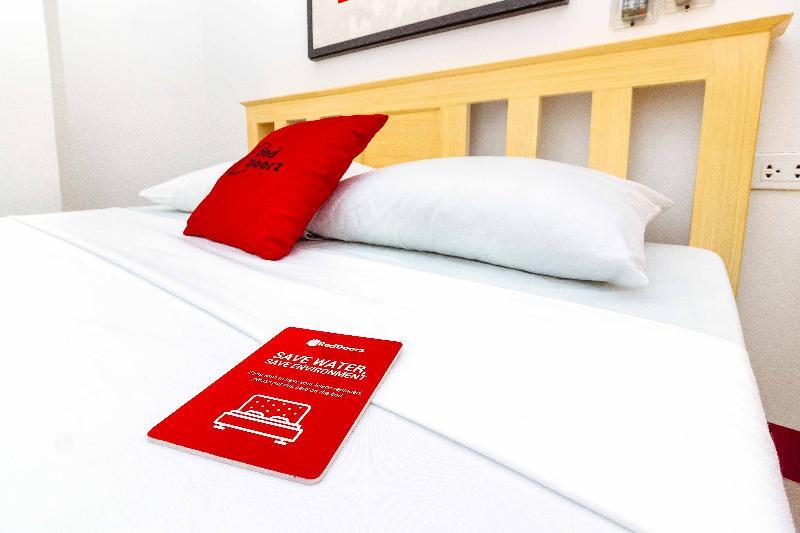 Reddoorz Near Cebu Metropolitan Cathedral Hotel Exterior photo